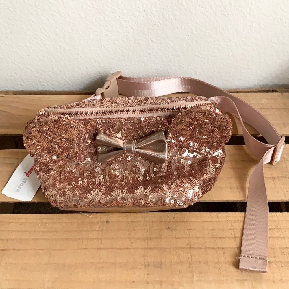NWT Minnie Mouse Rose Gold Loungefly Fanny Pack